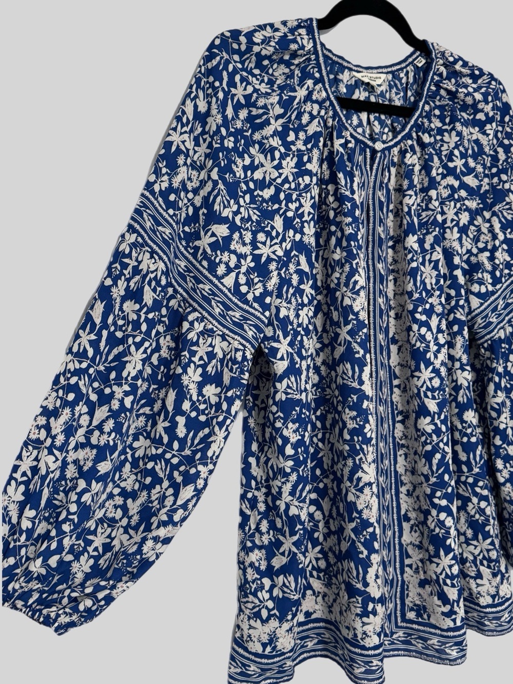 Max Studio London Blue & White Coastal Floral Boho Blouse Women’s 1X Top EUC - Picture 4 of 11